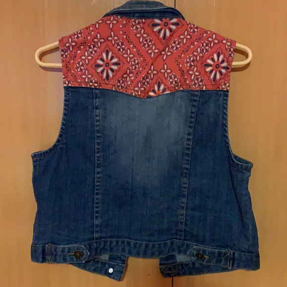 Jeans jacket (no sleeves) - Picture 3 of 3